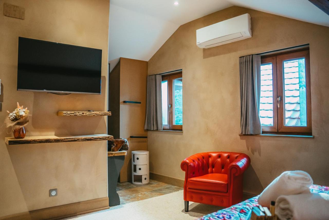 Le Grand Petit Prince - Domaine De Charme - Jacuzzis Privatifs Guebwiller Exterior foto